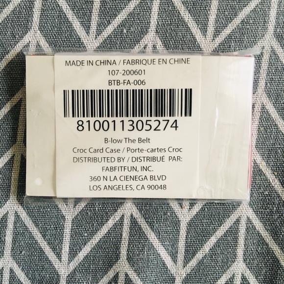 B-low the Belt Croc Card Case - Picture 2 of 2